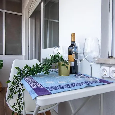 Com Conforto Na Lapa, Apartment Porto